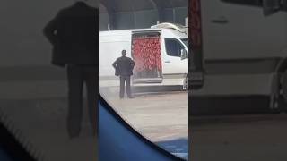 Akaryakıt Istasyonundaki Sucuk Yıkama Skandalına Yayınımız Sonrası Bakanlık Müdahale Etti Resimi