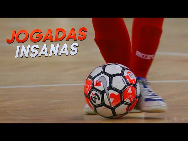 Crianças talentosas Jogando Futebol - Gols e Dribles 