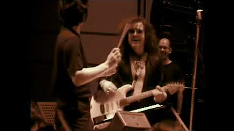 19 Behind the scenes - Yngwie Malmsteen with the New Japan Philharmonic