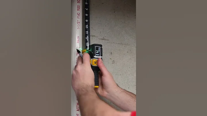The T1 Tomahawk’s green laser line extension helps making marks next to the tape body accurately