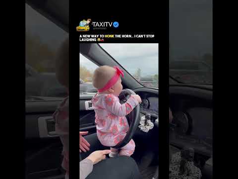 A New Way to Honk the Horn… I Can’t Stop Laughing. #FunnyVideo #HonkHonk #CarComedy #ViralShorts