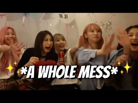 izone deleted vlives but they are DELETED for a reason