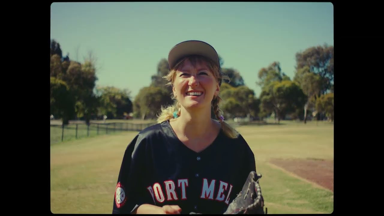 Obejrzyj Alana Wilkinson - Square One (Official Music Video) w YouTube Obejrzyj Alana Wilkinson - Square One (Official Music Video) w YouTube