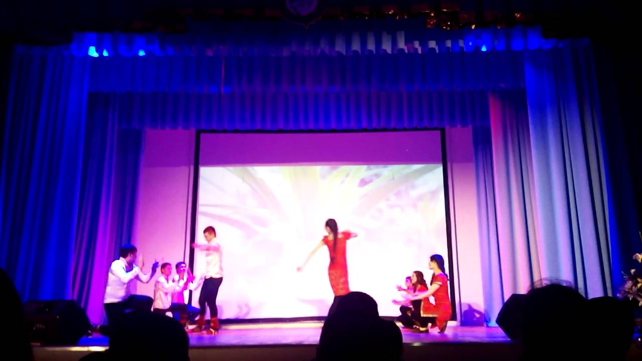 Навруз в АГУ(Барнаул).Таджикский танец. - YouTube