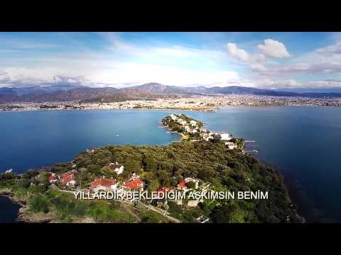 Sev Dedi Gözlerim - Orhan Gencebay– Lyric Video – HD