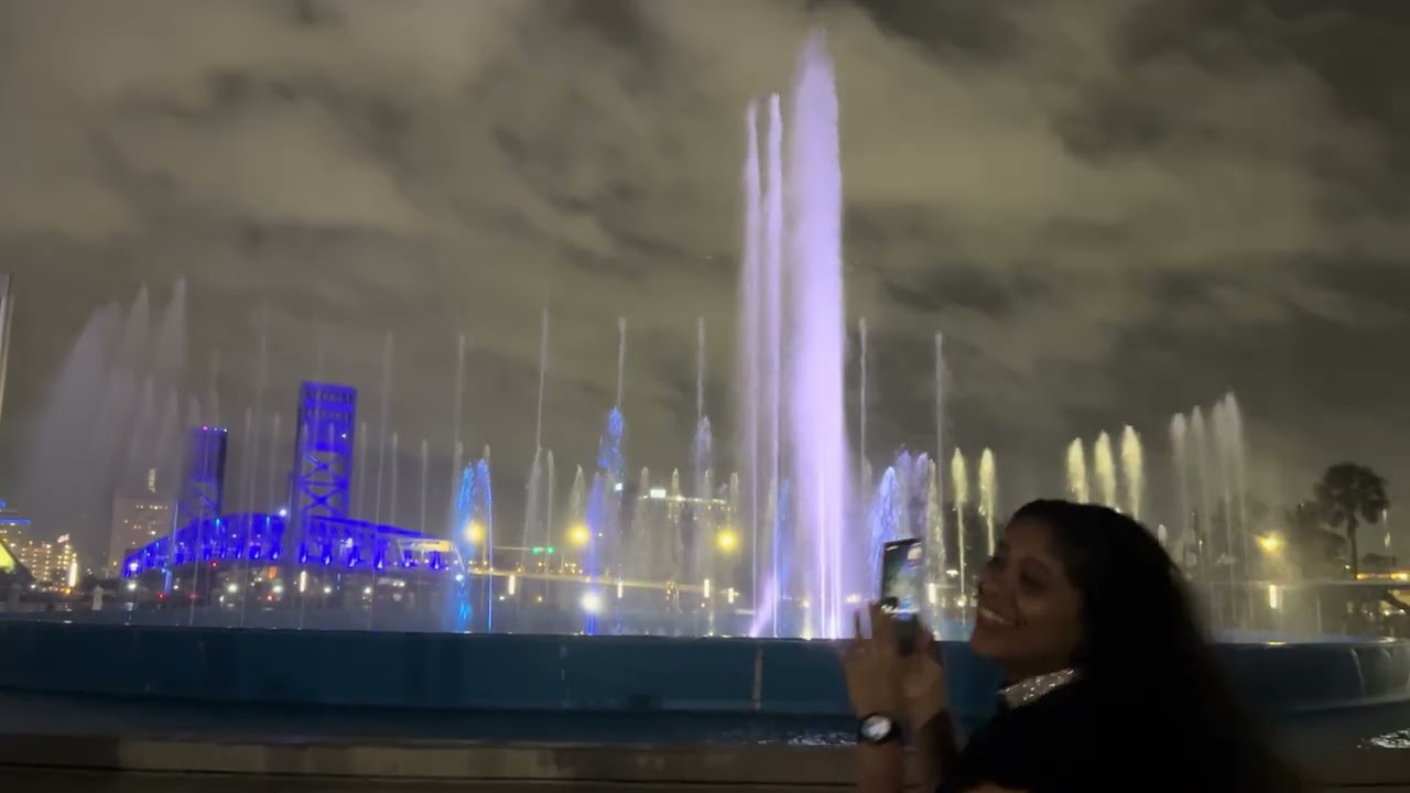 La fuente  de noche Jacksonville 