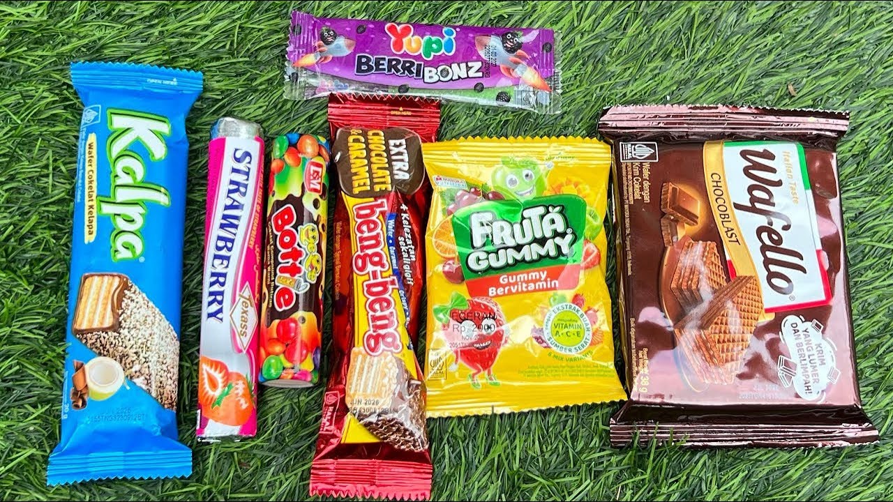 ASMR Most Popular Candys / some lots of colorful rainbow lollipop candy / unpacking chocolate eat