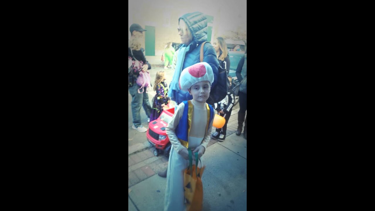 Winthrop Center Café Halloween 2015