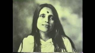 Kirtan with Anandamayi Ma