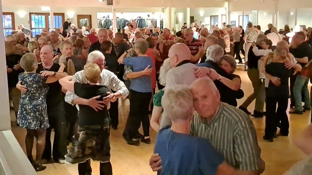 Engdahls-Fyris park 11/12-25. 6/6