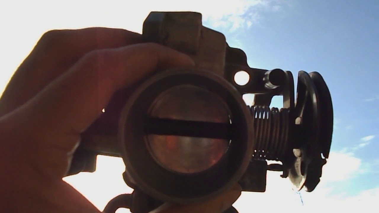 Замена дроссельной заслонки (узла ), подсос воздуха нексия. - YouTube