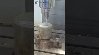 VMC1160 is being sold at a low price.Now the inquiry also includes free cutting tools.