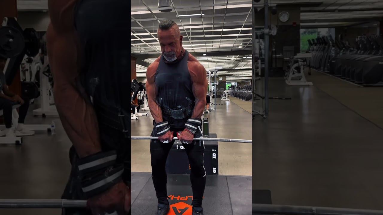 Close grip shrugs are a great way to target the upper traps. To target the lower traps, lean slight