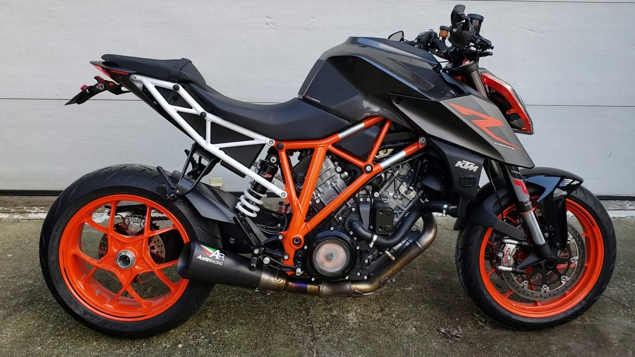KTM 1290 Super Duke R Austin Racing V3 - YouTube