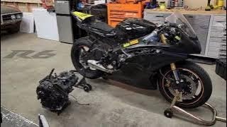 2008 Yamaha R6 Race Bike Engine Swap Timelapse. Completed in 2hr 11min real-time.