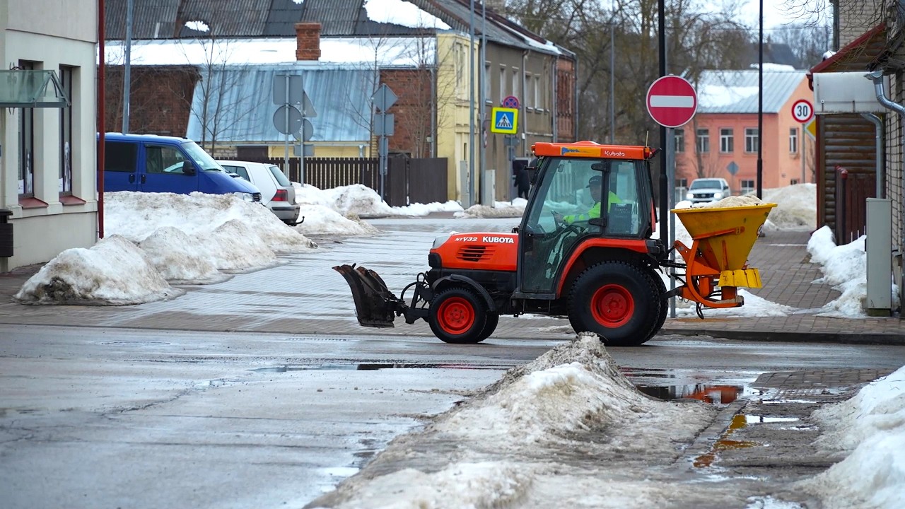 Ziemas ceļu uzturēšana radījusi neuzticēšanos pašvaldībām