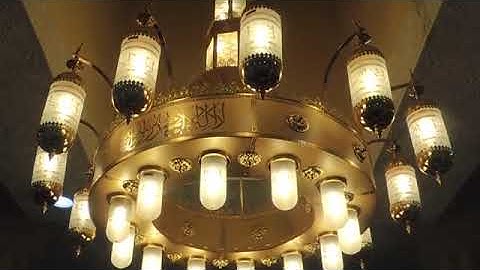 الشيخ عمر القزابري يؤم المصلين بالمدينة النبوية  صلاة العشاء برواية ورش عن نافع