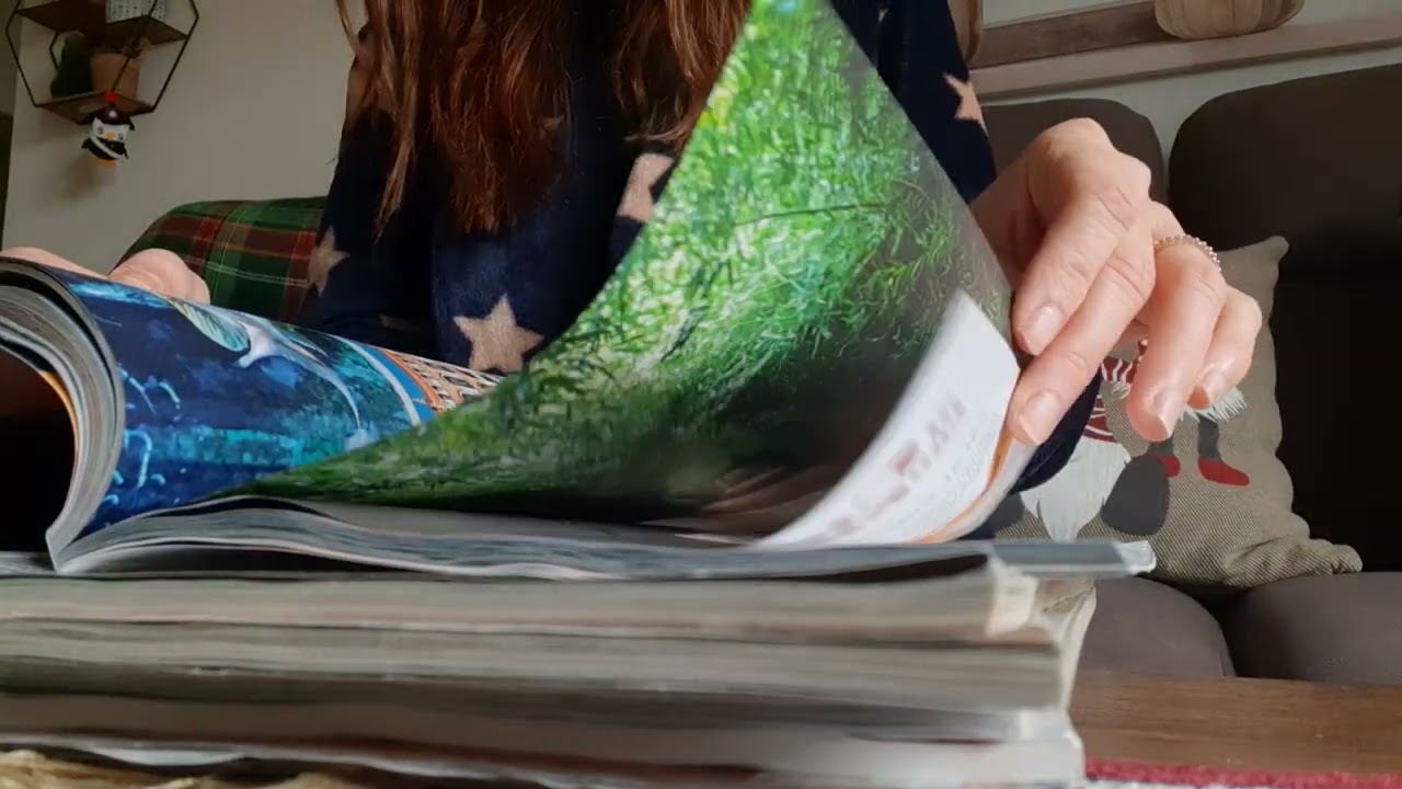 ASMR Page Squeezing 🤍📖 Soft Page Turns ✨ Paper Sounds 🌙