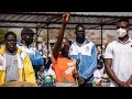 Burkina faso  une gurisseuse hors du commun attire les foules