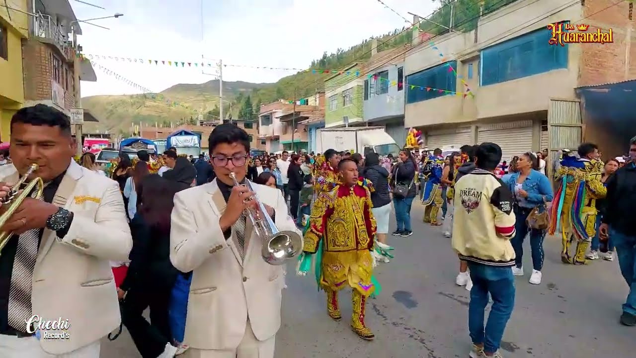 SAN RAFAEL - BANDA SHOW LA HUARANCHAL  - MIX HUAYNOS