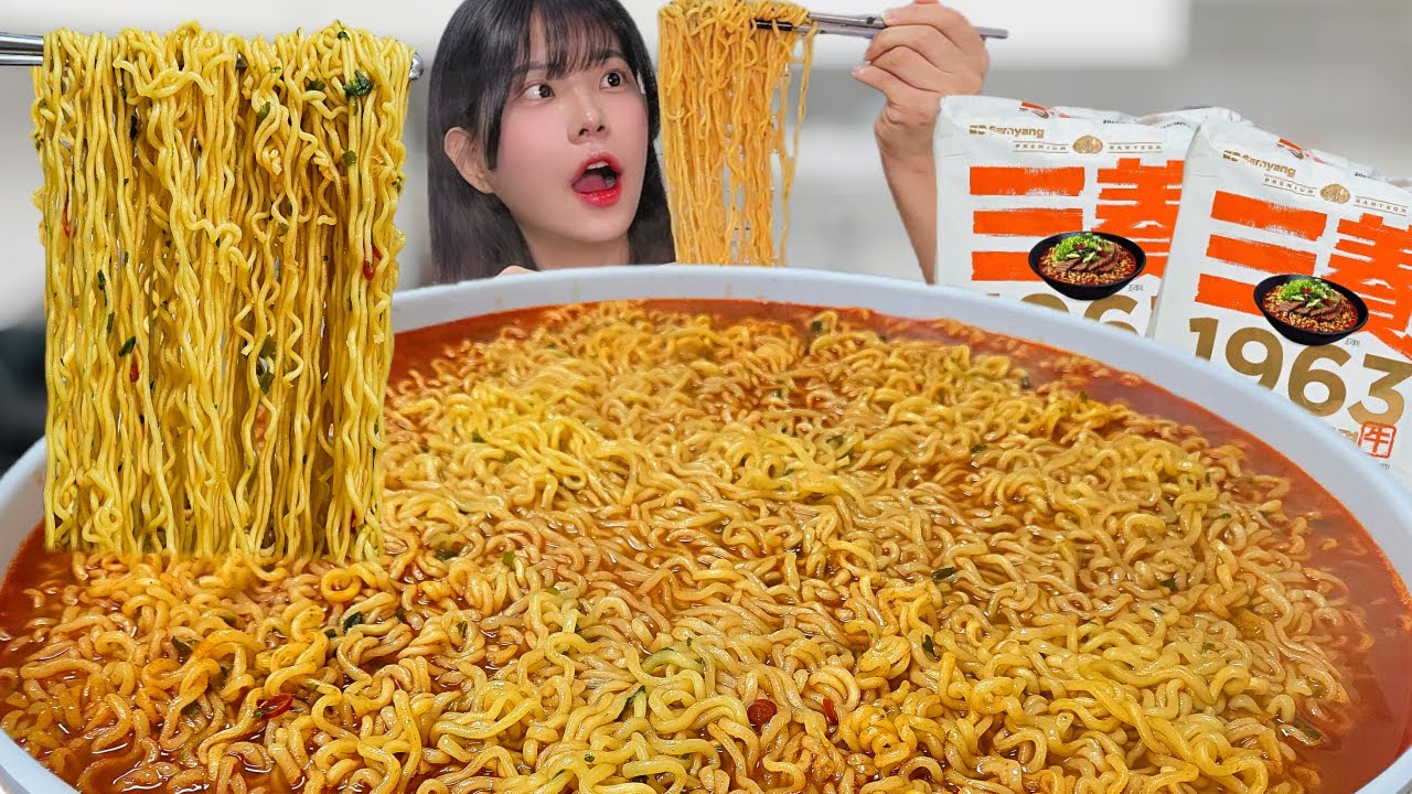 요즘 난리난 우지라면 10개 끓여서 먹어봤어요🍜라면 먹방 Ramen MUKBANG