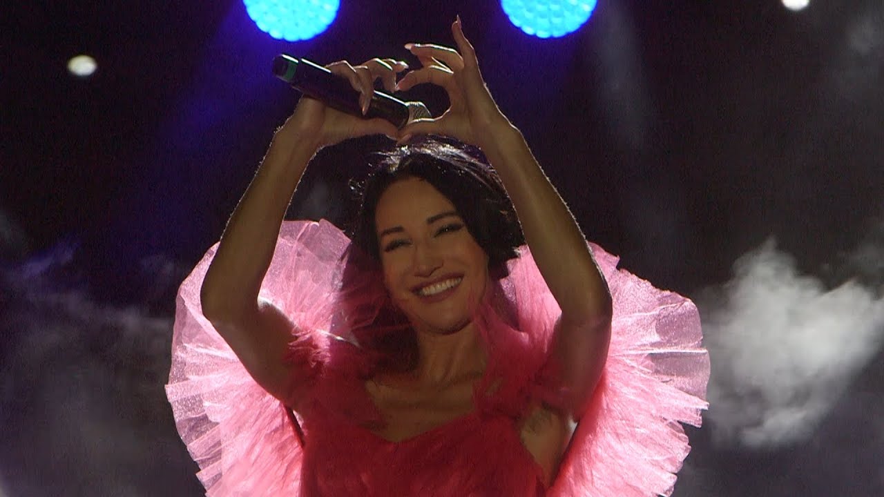 Wspaniała Justyna Steczkowska oczarowała ostrowiecką publiczność (wideo)