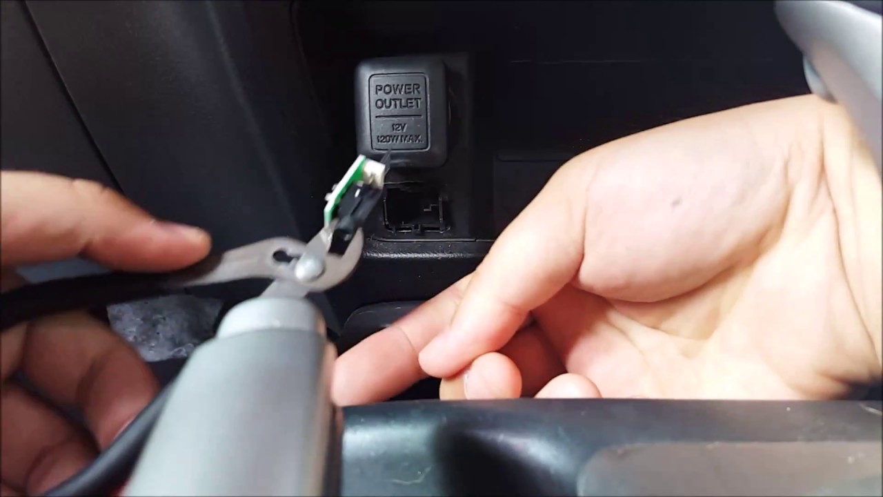 2006 - 2011 Honda Civic AUX port fix - YouTube