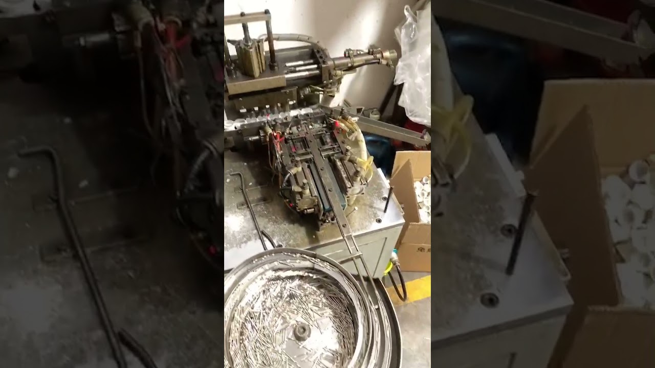 Led bulb b22 cap pin fitting automatic machine