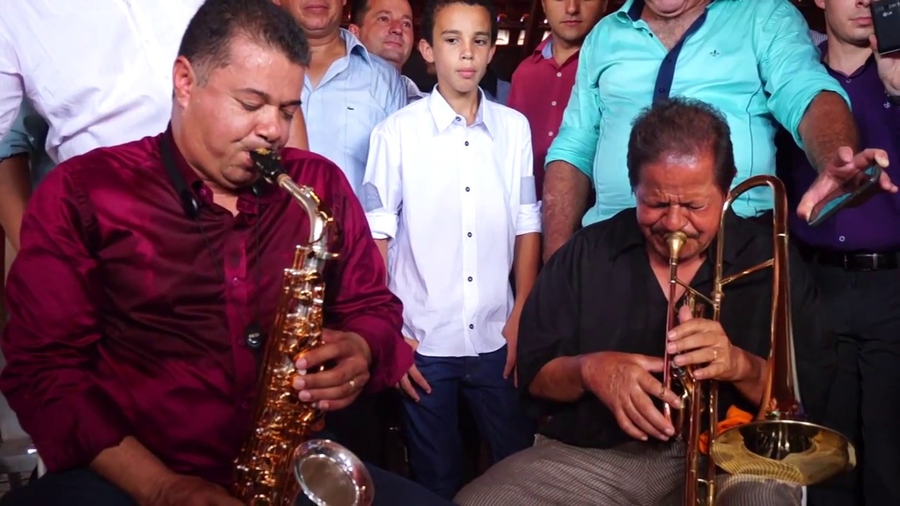 Pavão Bonito - Hino 215 Em breve ao céu irei - Mateus Moreira, Jairo, Esdras e Samuel