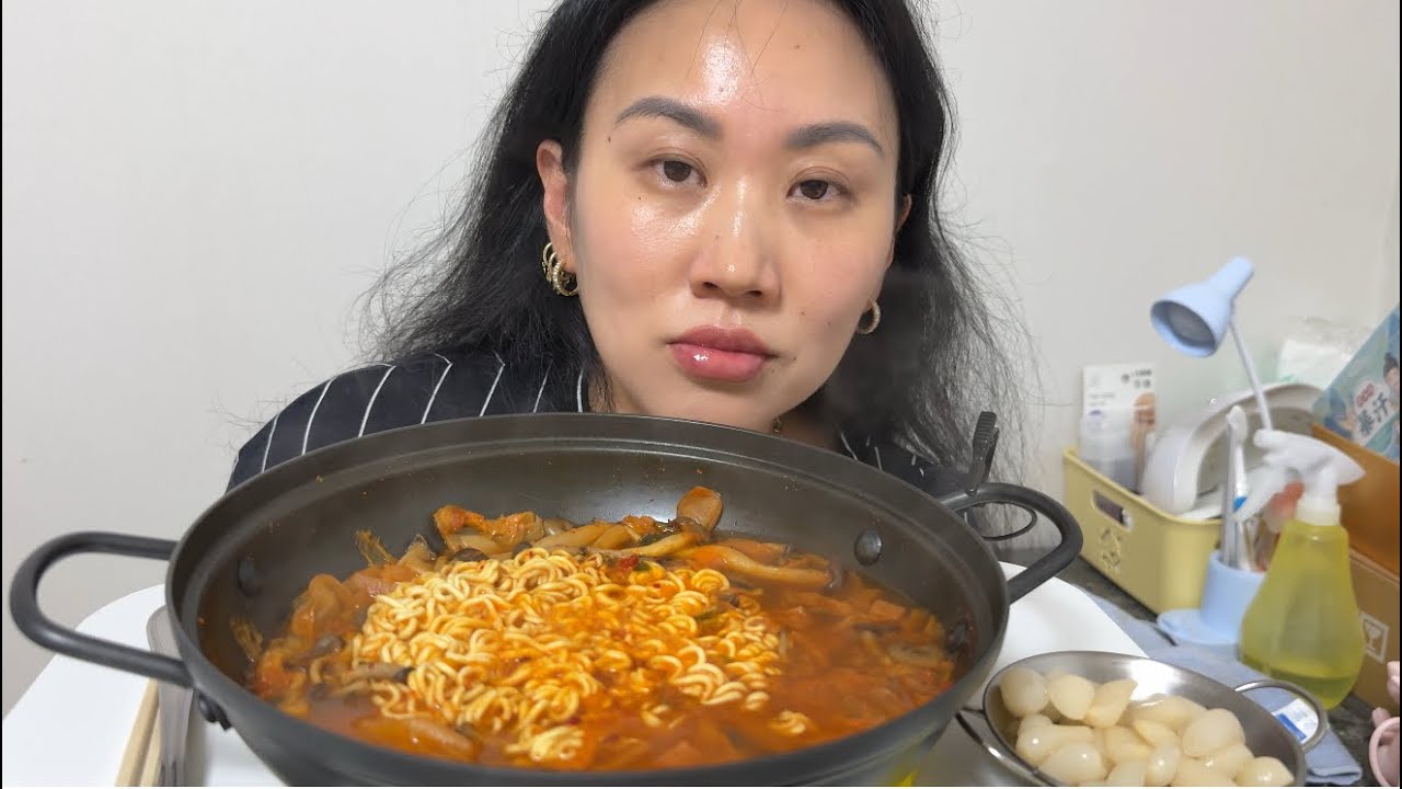 РАМЕН🍜/МУКБАНГ/КОММЕНТАРИИ🤫