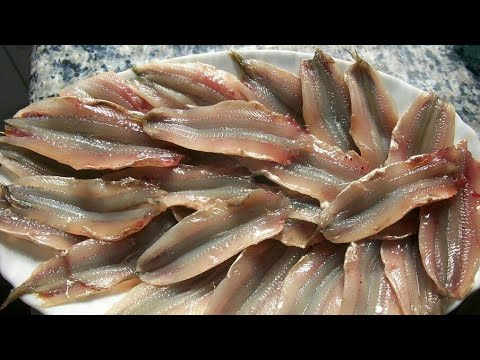 Как подготовить филе мойвы для рыбного пирога