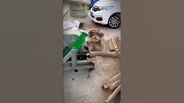 simple machine for splitting bamboo stems #shorts