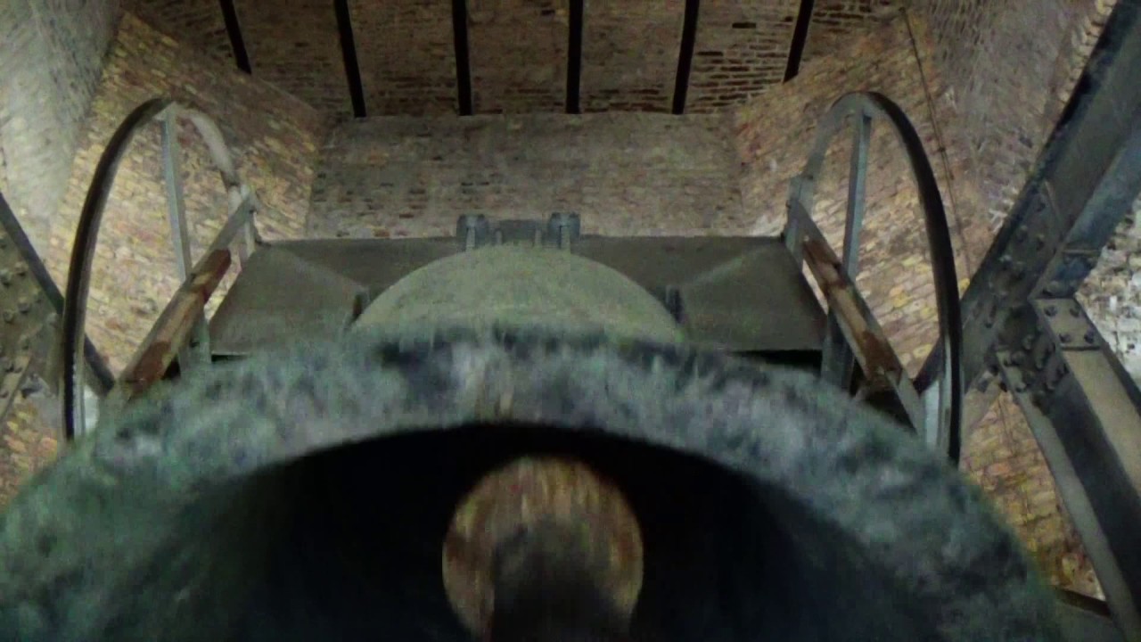 Budapest - (H) - Szent István Bazilika - Szent István Nagyharangja - 10-órás beharangozás