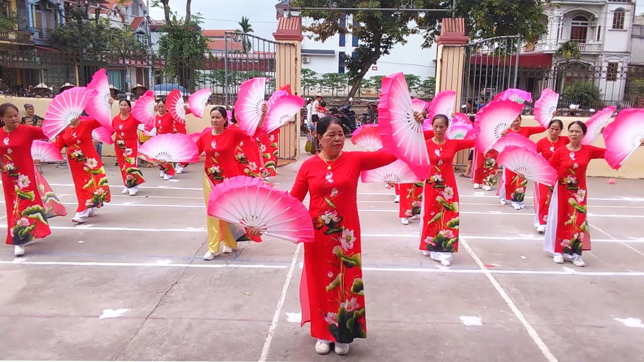 Múa Miền Nam Nhớ Mãi Ơn Người | CLB Thôn Ngân Hạnh | Giao Lưu Mừng Đại Lễ 10/03/2021