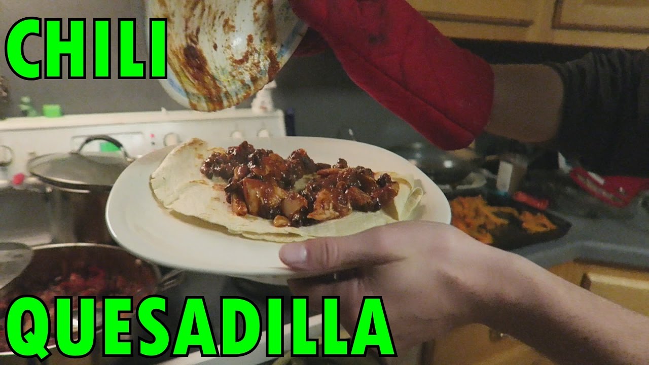 HOW TO MAKE A CHILI QUESADILLA!!! YouTube