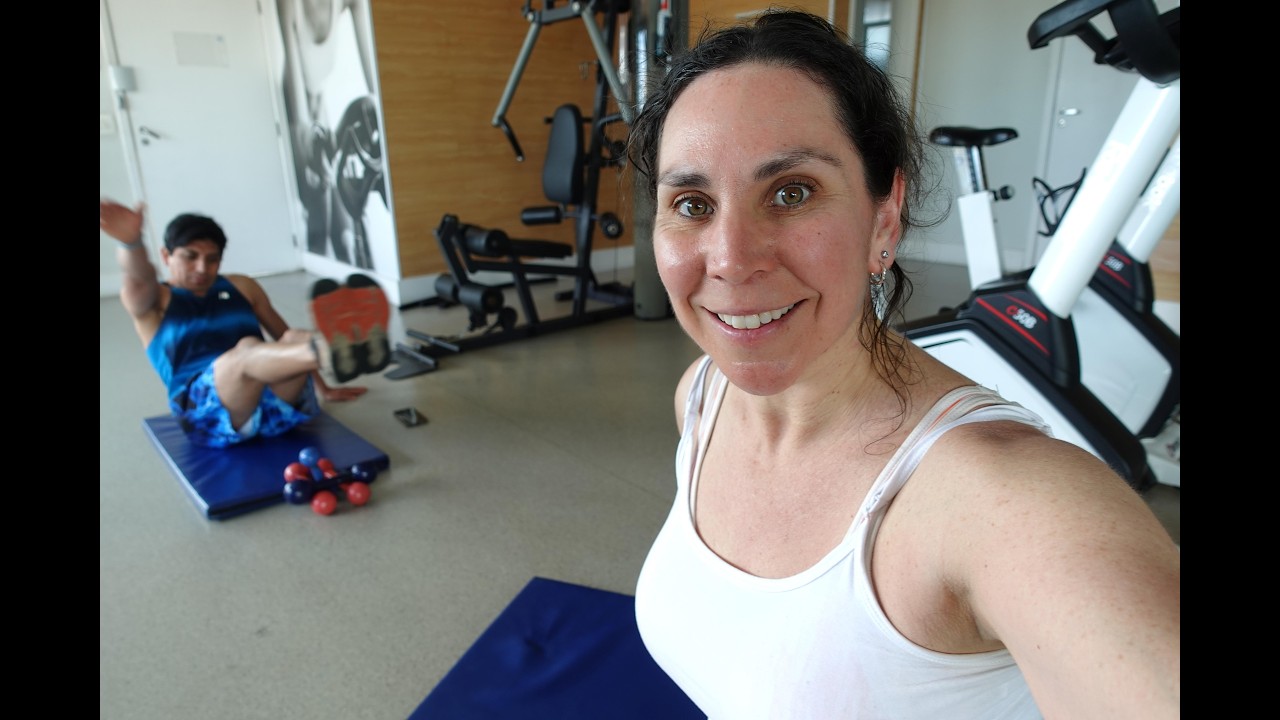 Tamara Pilates - 24 minute Abs & Butt burn (feat. Hubby)