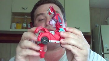 CRAPPY TOY REVIEWS: Classic/Universe 2.0 Ironhide