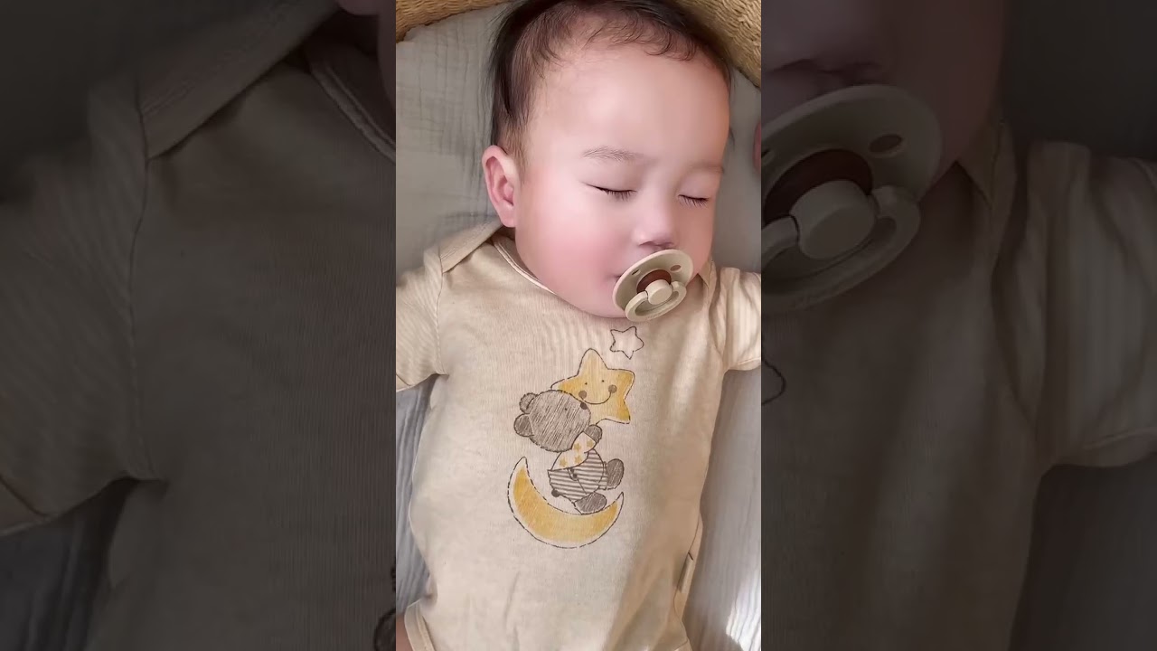 Must-Have Baby Fashion! Unbox Eotton's Organic Sleeper & Onesie Magic! 