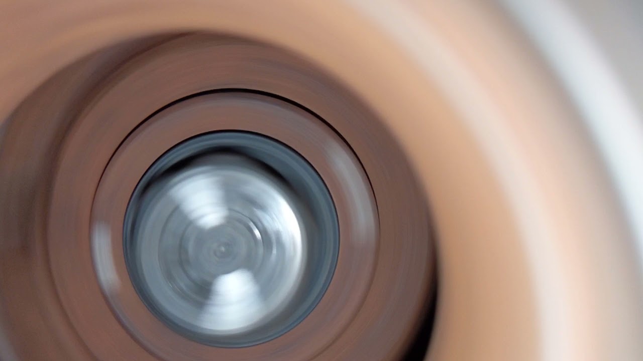 2004 Ford Explorer 4.0L crank pulley harmonic balancer bolt, view while