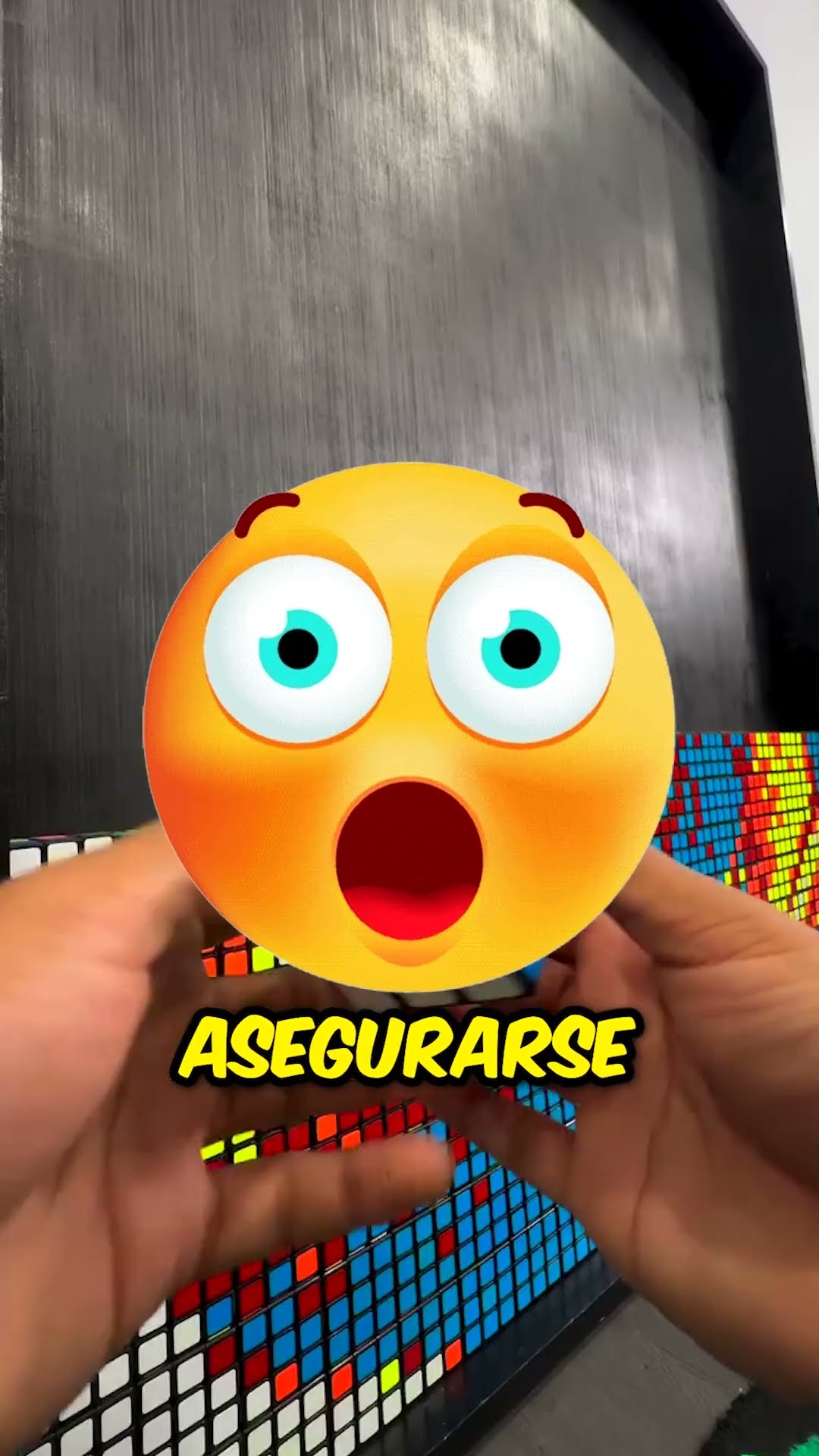 Pasó días creando esta obra maestra, pero cayó ?