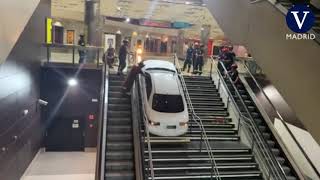 Roba un coche y queda atrapado en el intercambiador de Plaza Elíptica de Madrid