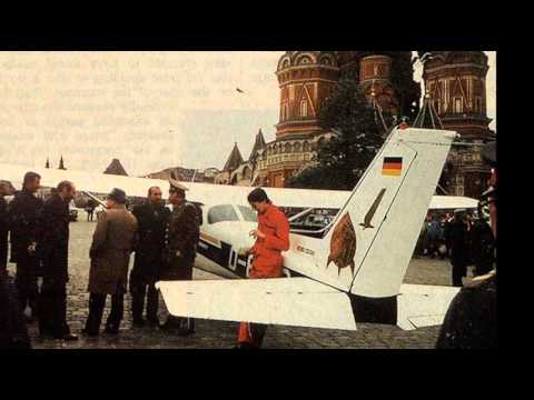 28th May 1987: amateur pilot lands a private plane near Red Square