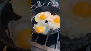 Fast and Simple way|Fried Eggs asmr yummy satisfying food bbq viral shortvideo