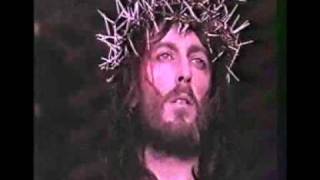 Kalwari K Karey Kos Chalta hua\