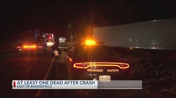 At least 1 dead in crash along Comanche Drive east of Bakersfield