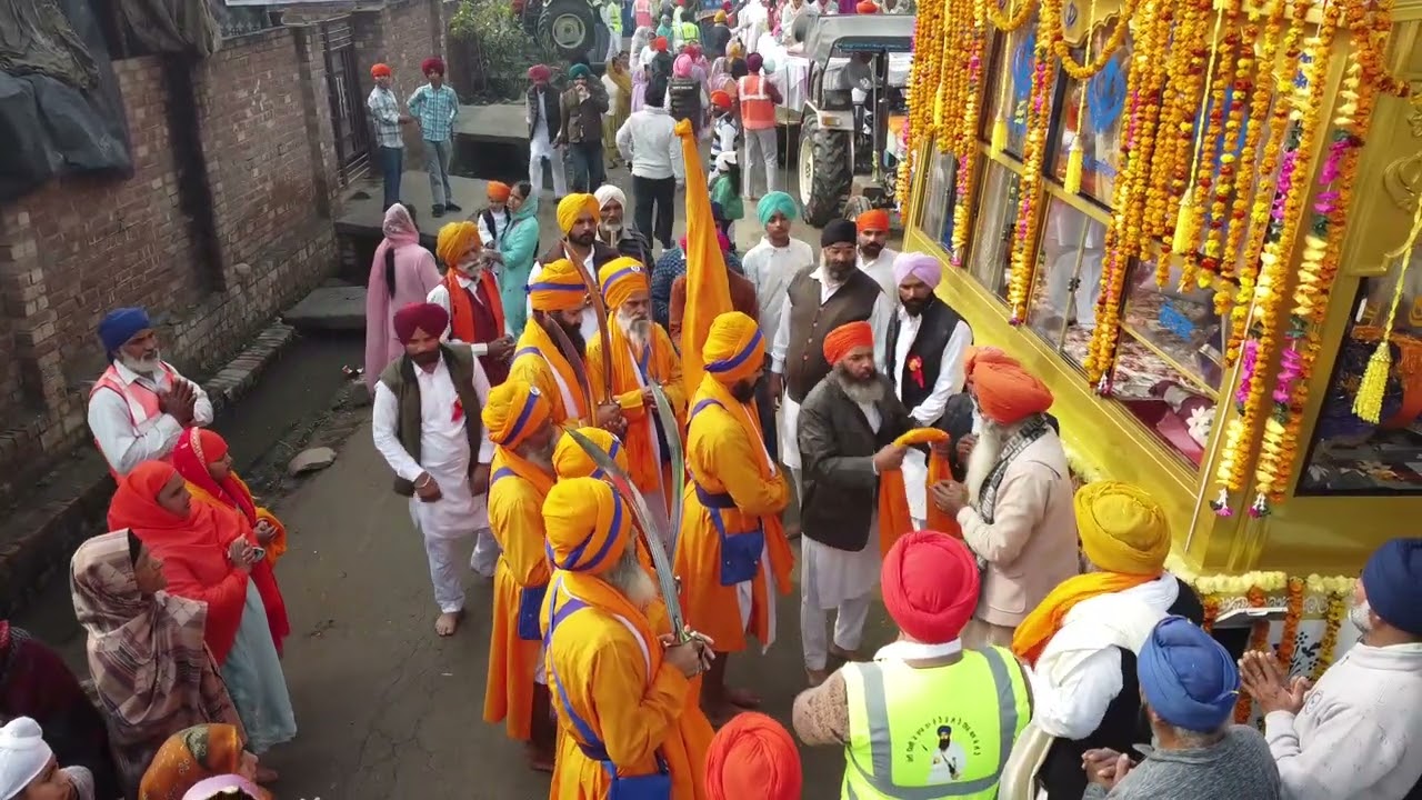 ਸ੍ਰੀ ਗੁਰੂ ਰਵਿਦਾਸ ਮਹਾਰਾਜ ਜੀ ਦੇ ਪ੍ਰਕਾਸ਼ ਪੁਰਬ ਮੌਕੇ ਨਗਰ ਕੀਰਤਨ ਸਜਾਇਆ ਗਿਆ ਪਿੰਡ ਦੁੱਲੜ ਵਿਖੇ ਜੀ 