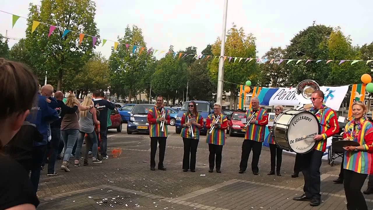 Joost is anders geaard - YouTube