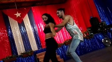 Muestra del taller de bachata  juanma y elena  Bembe Latino FIS 2016