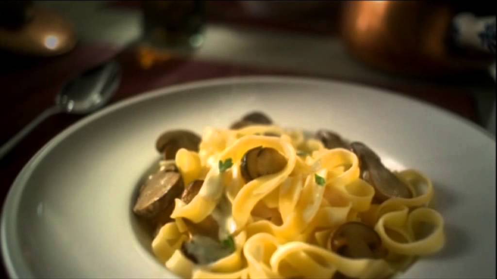 (2015) Роллтон - везде свой! (традиционные макароны роллтон) - YouTube