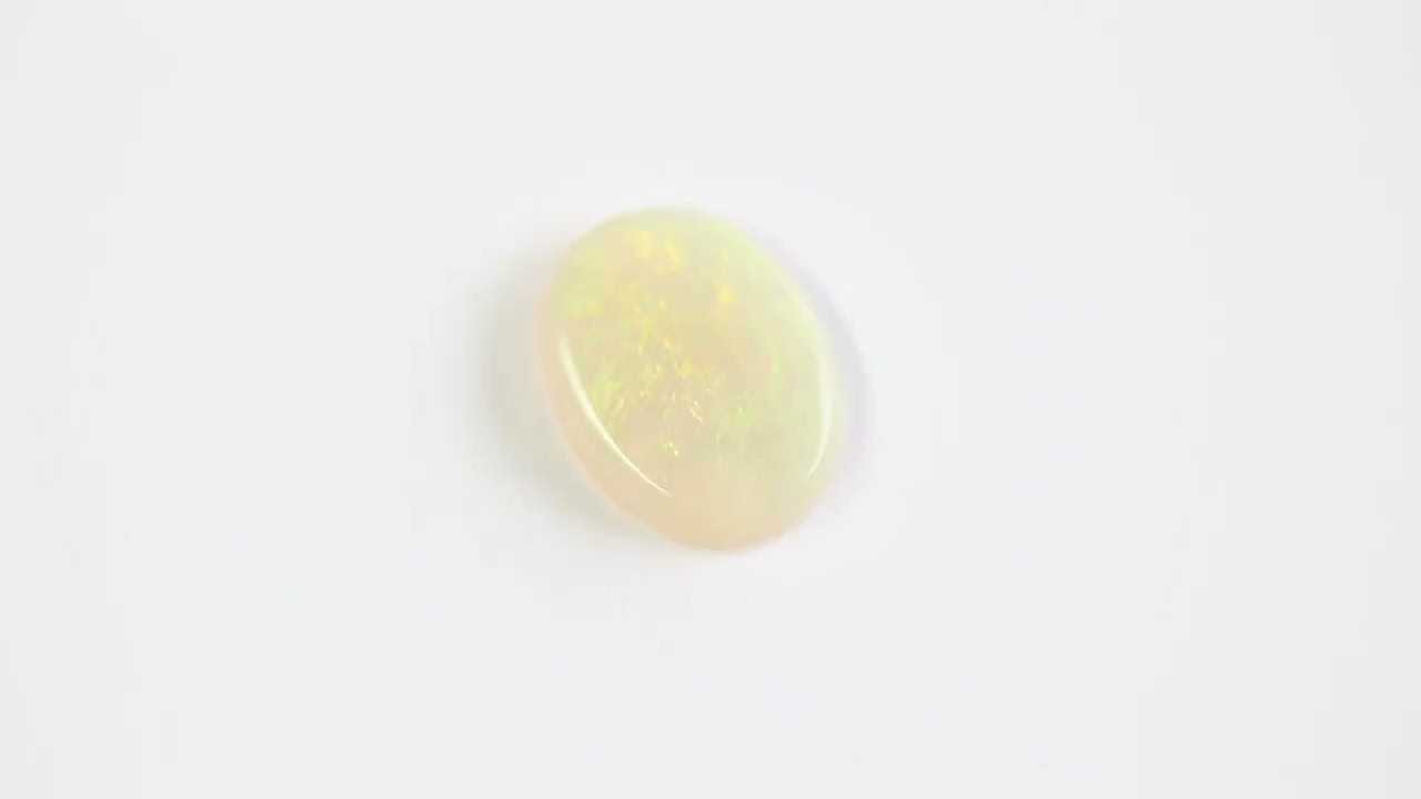 0.91ct Natural white /light opal